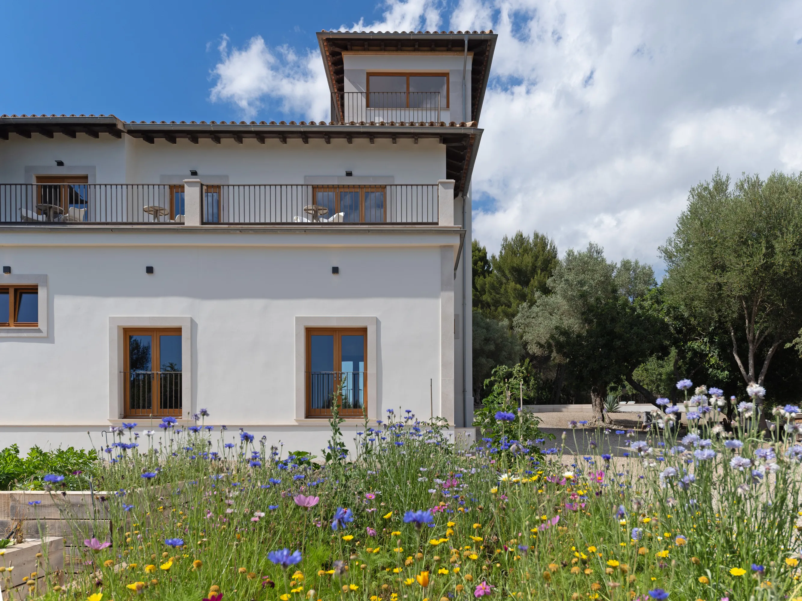 Beautiful country house with sea views in Establiments-21