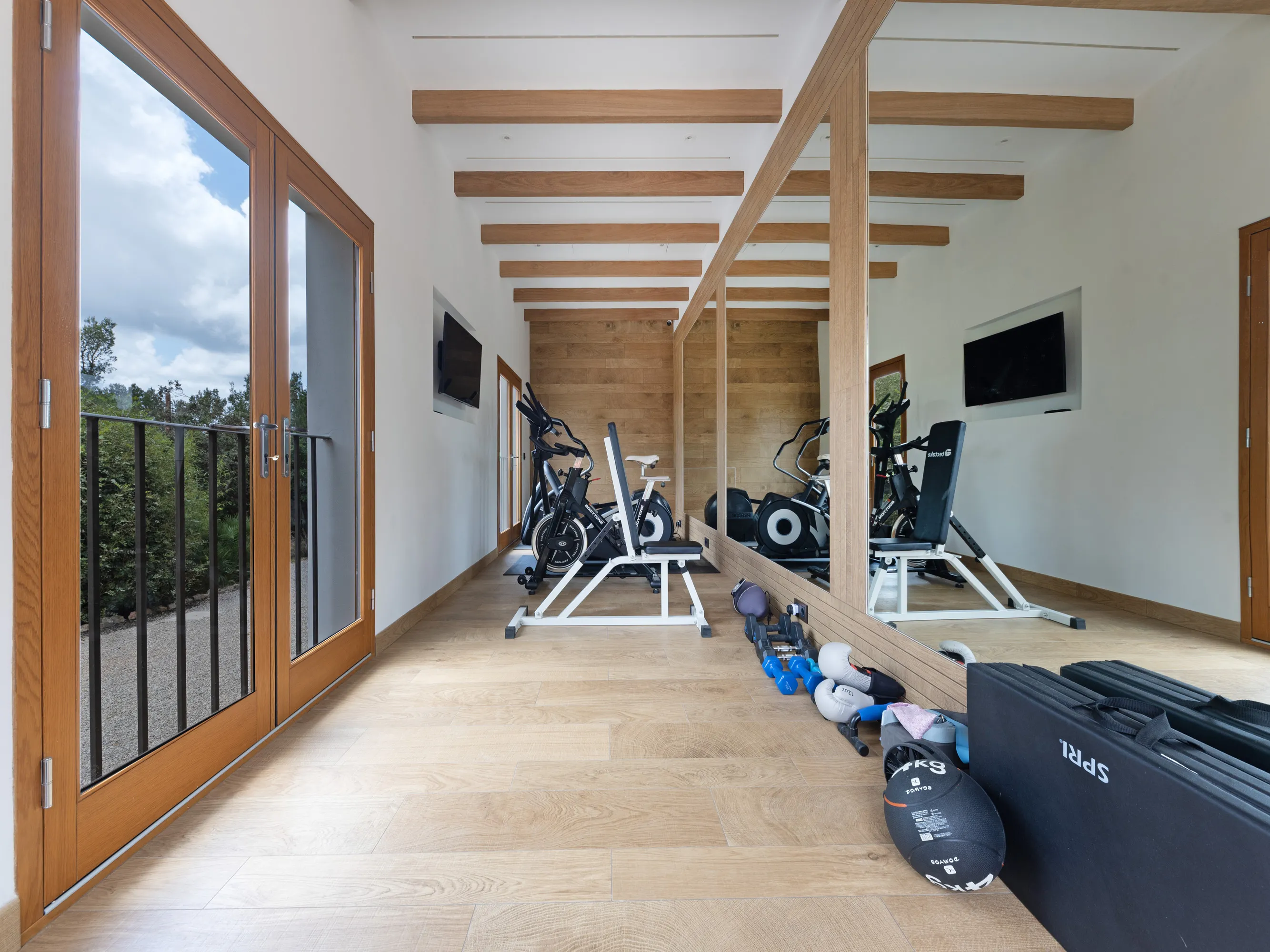 Beautiful country house with sea views in Establiments-17