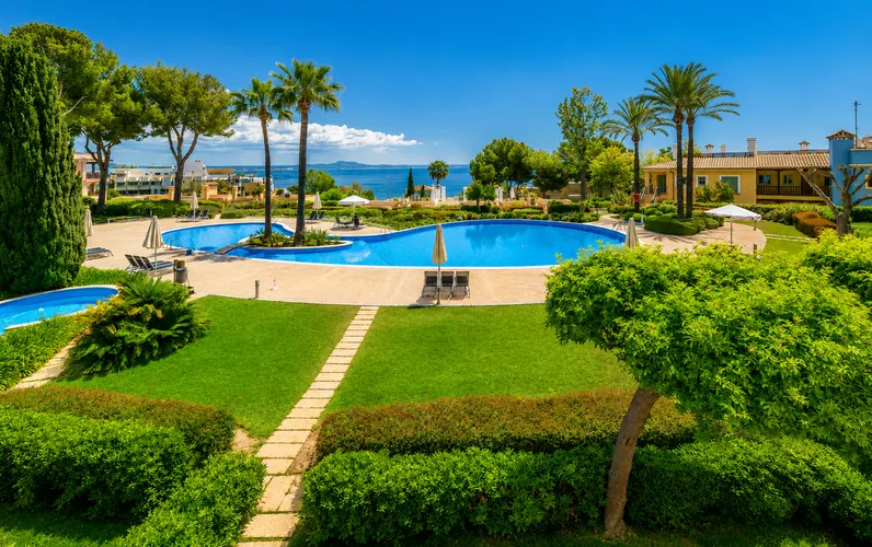 Penthouse with Sea Views in Sa Vinya