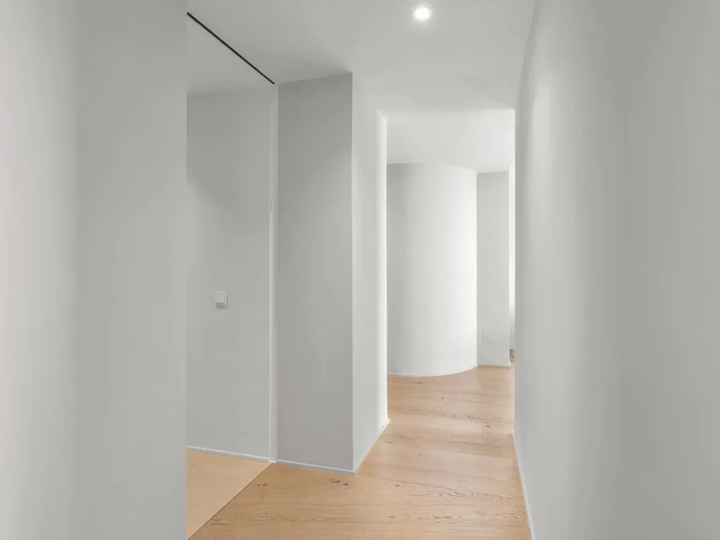 Completely refurbished apartment with amazing sea views-11