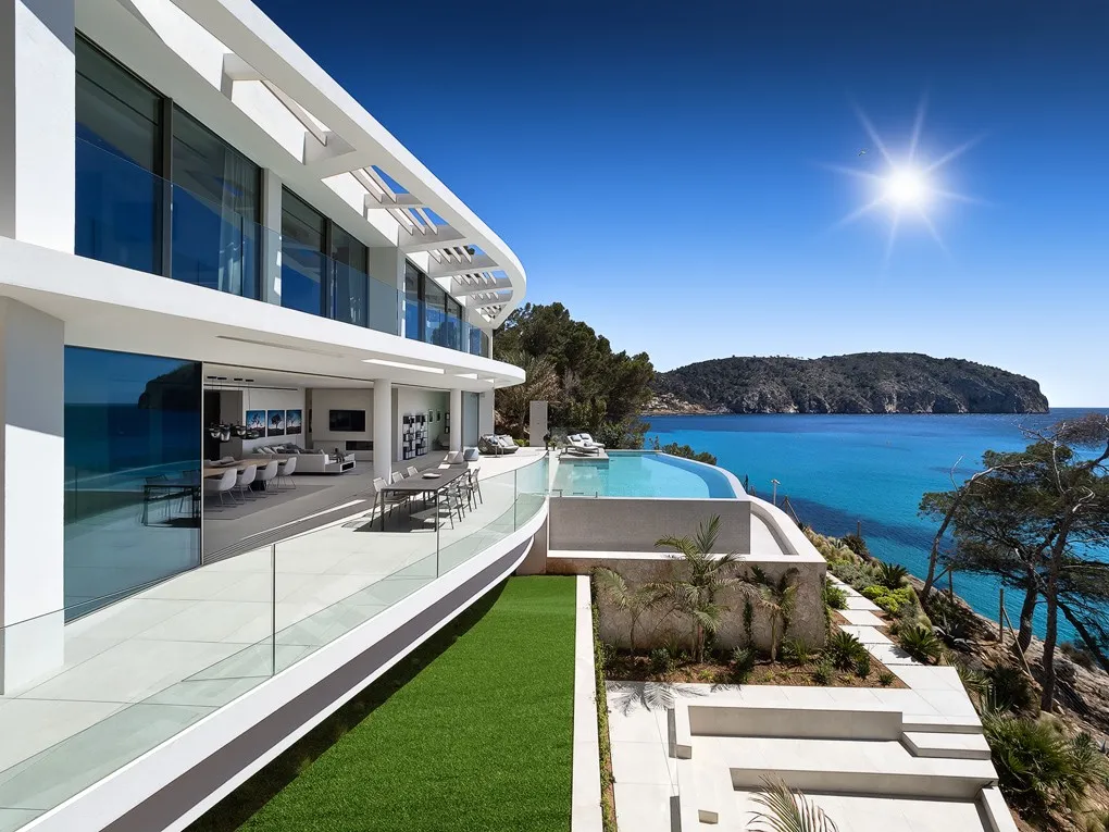 Unique newly-built Frontline Premium Villa with direct sea access-2