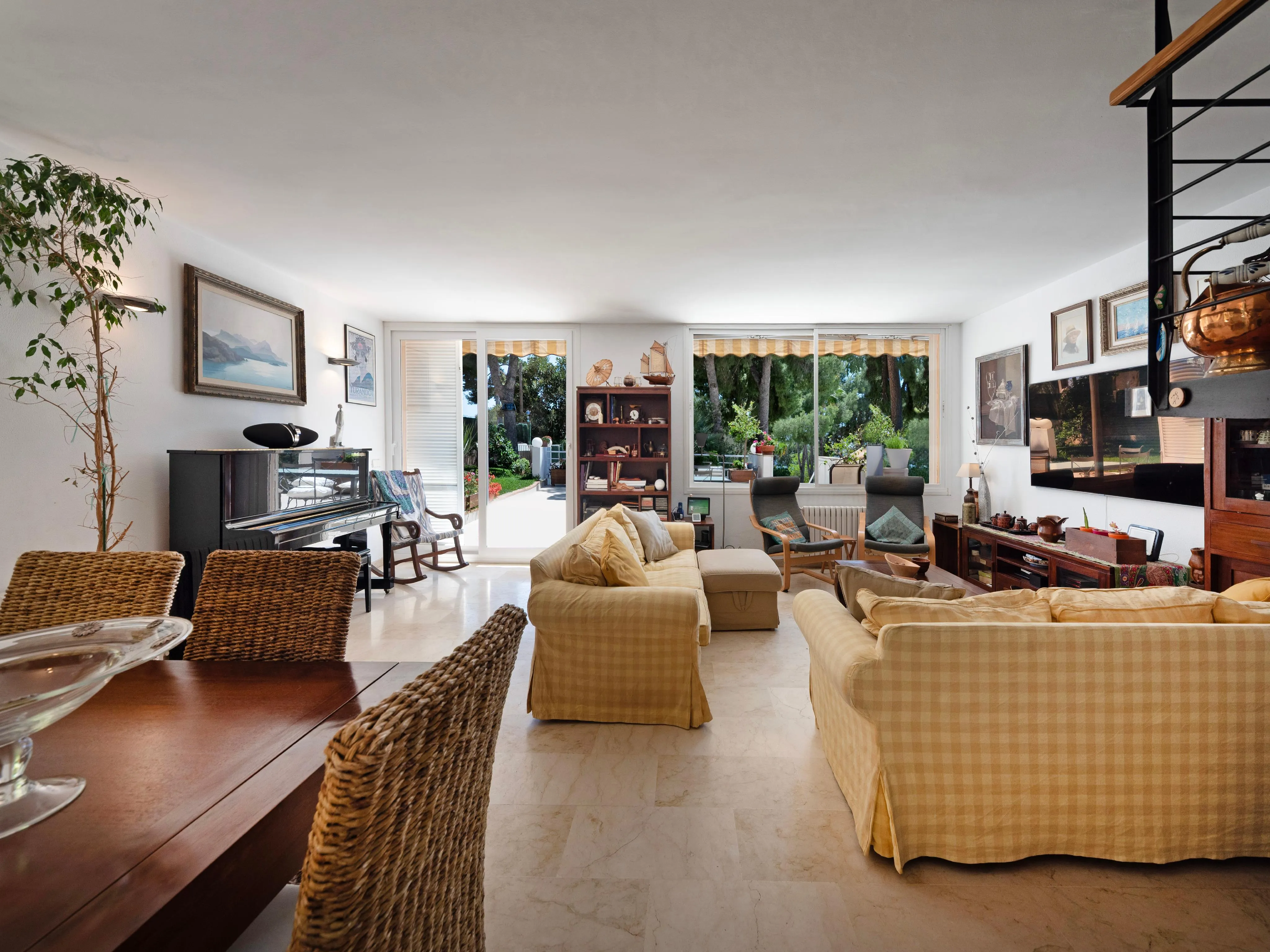 Adosado en una ubicación exclusiva-3