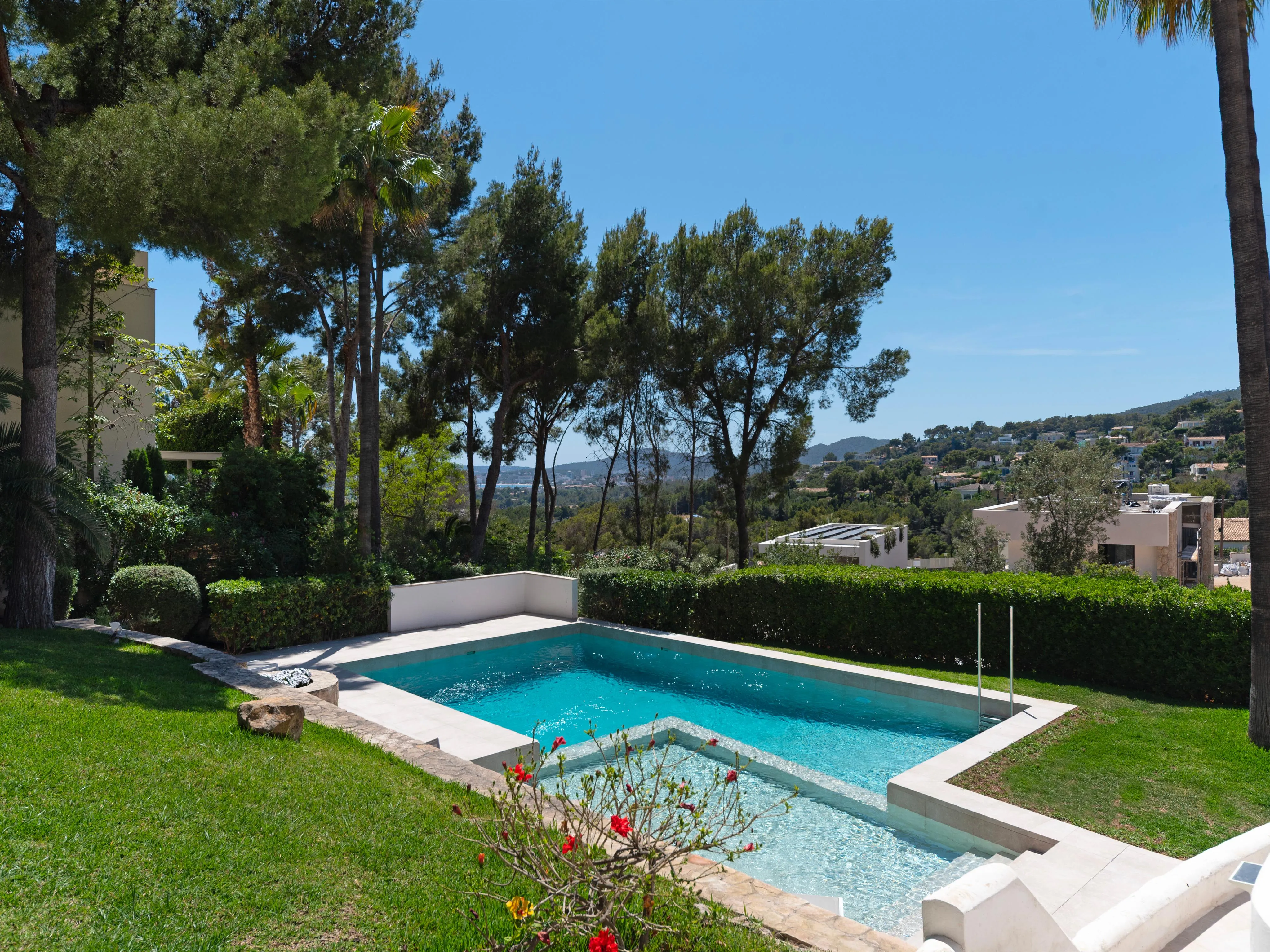 Rijtjeshuis op een exclusieve locatie-17