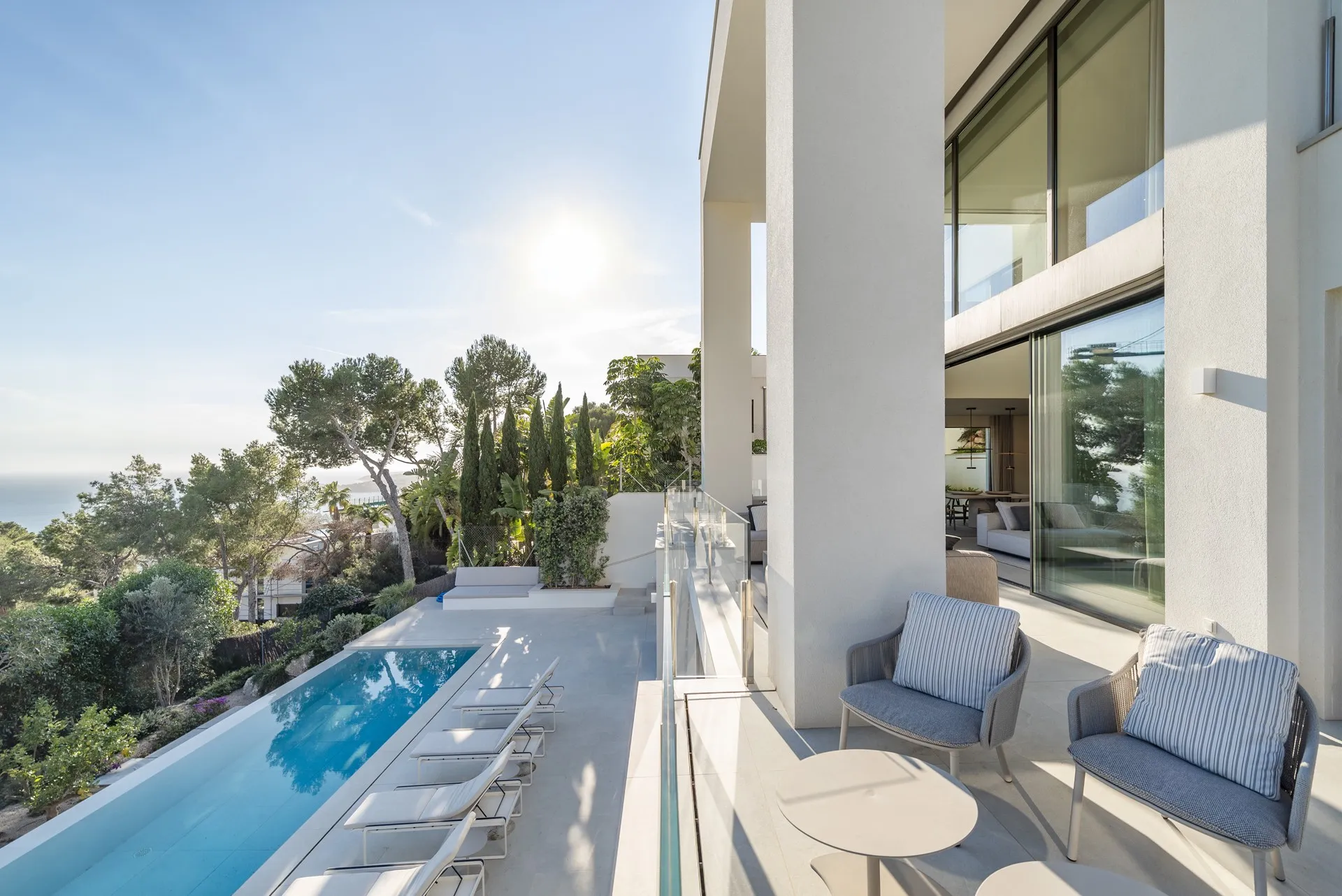 Luxurious villa with panoramic sea views in exclusive location-17