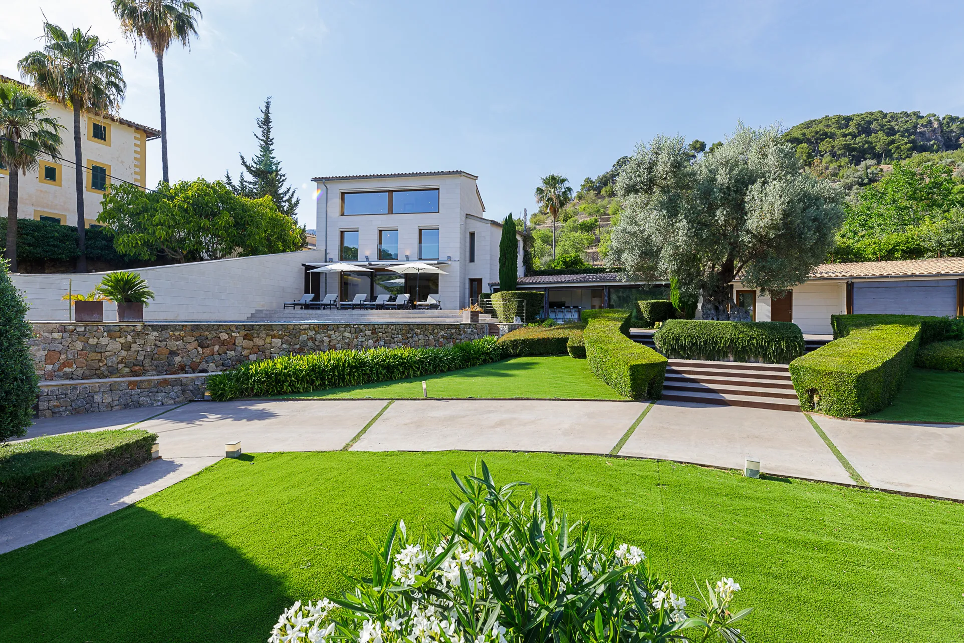 Extravagante villa met geweldig uitzicht in Bunyola-3