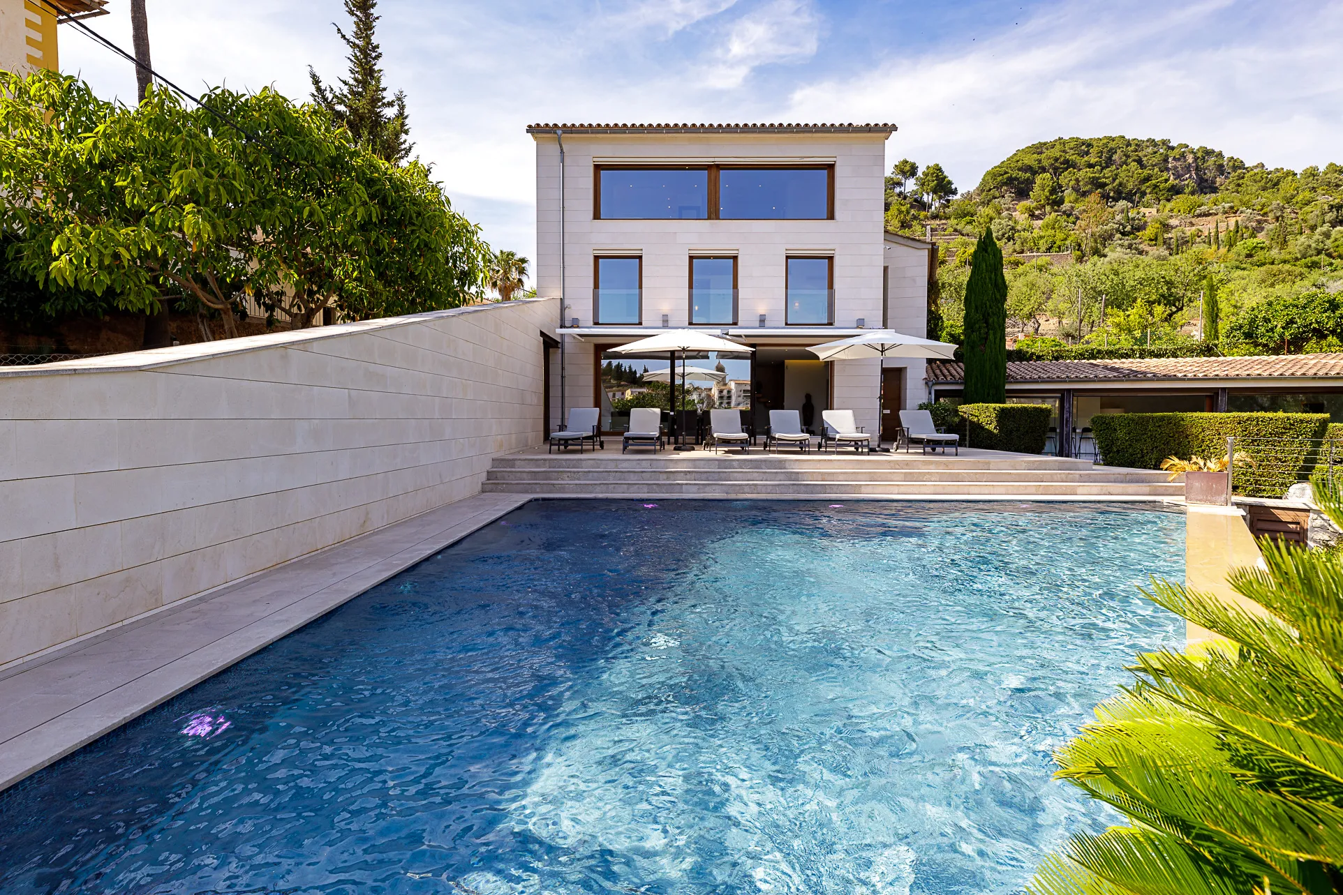 Extravagante villa met geweldig uitzicht in Bunyola-2