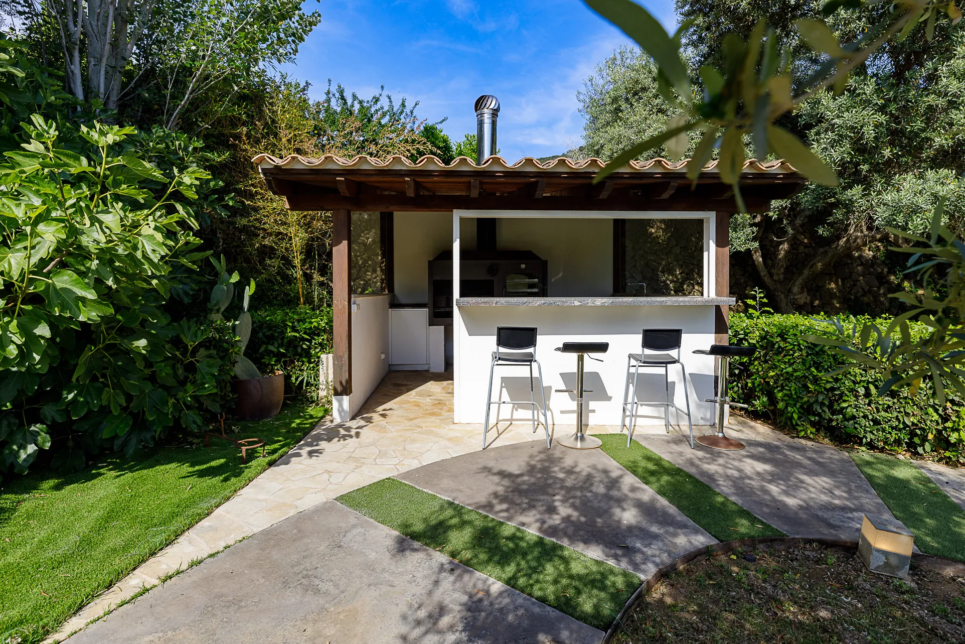 Extravagant villa with stunning views in Bunyola-12