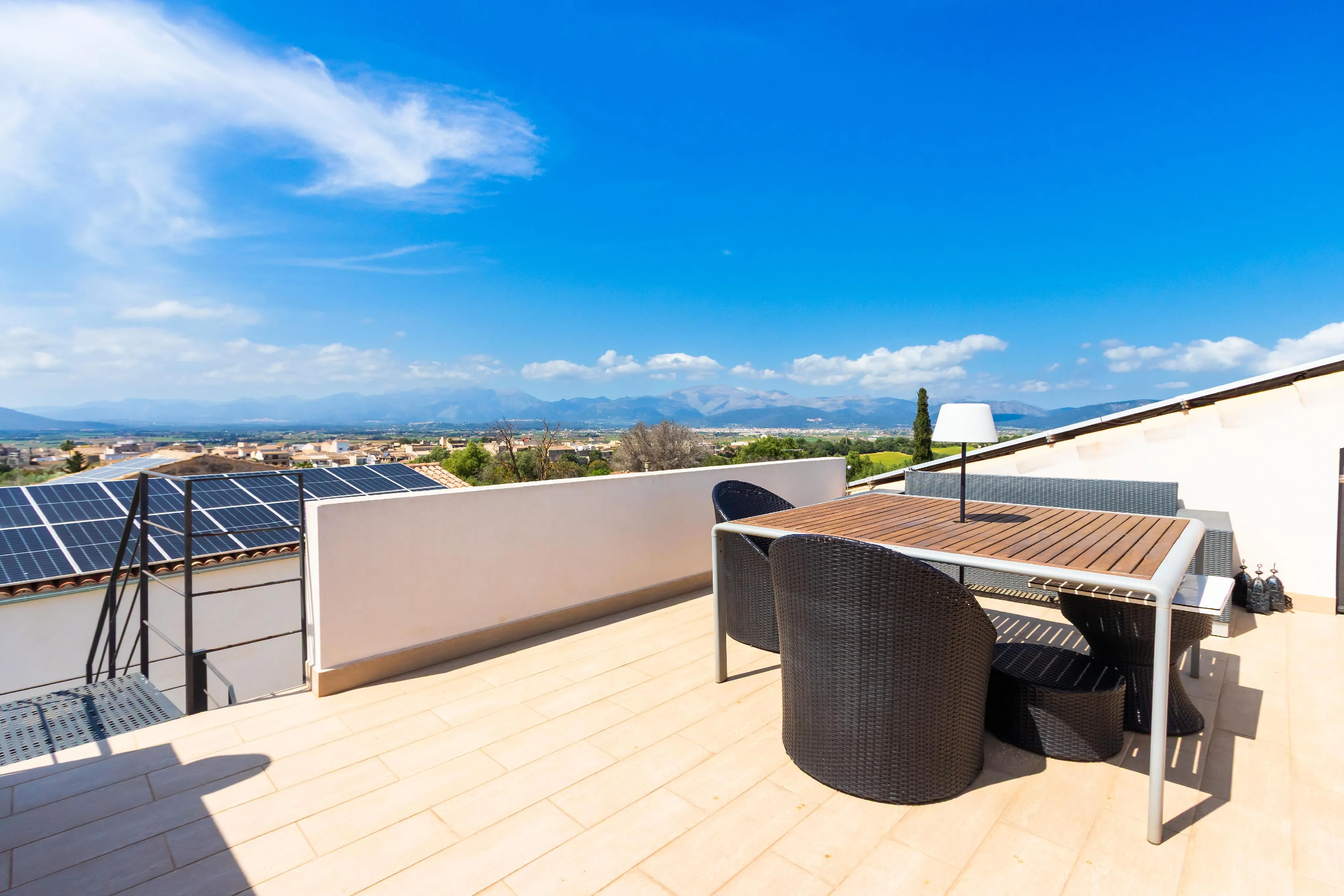 Modern herenhuis met privacy en fantastisch uitzicht in Muro, Mallorca-16