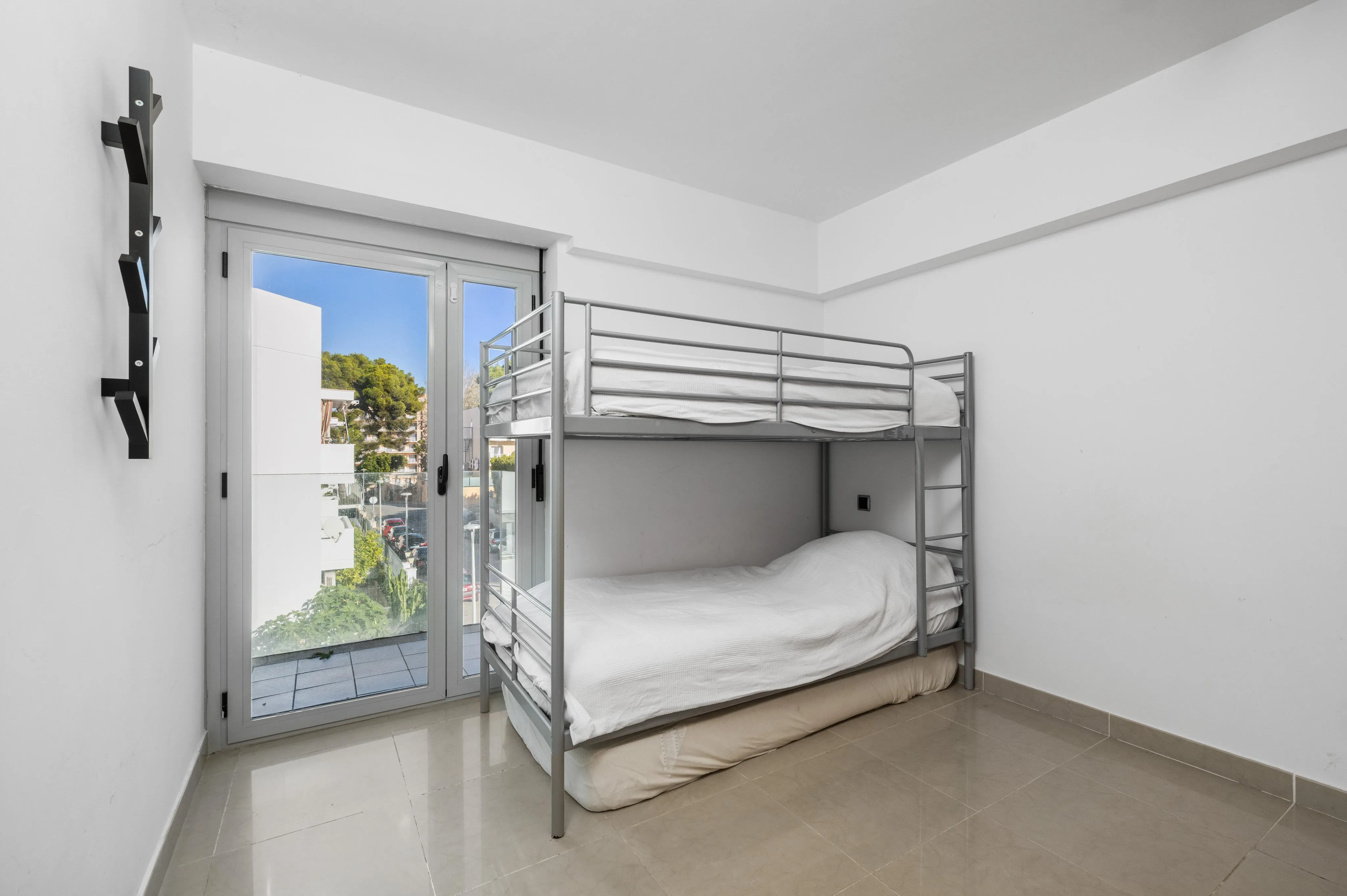 Spacious apartment with community pool-9