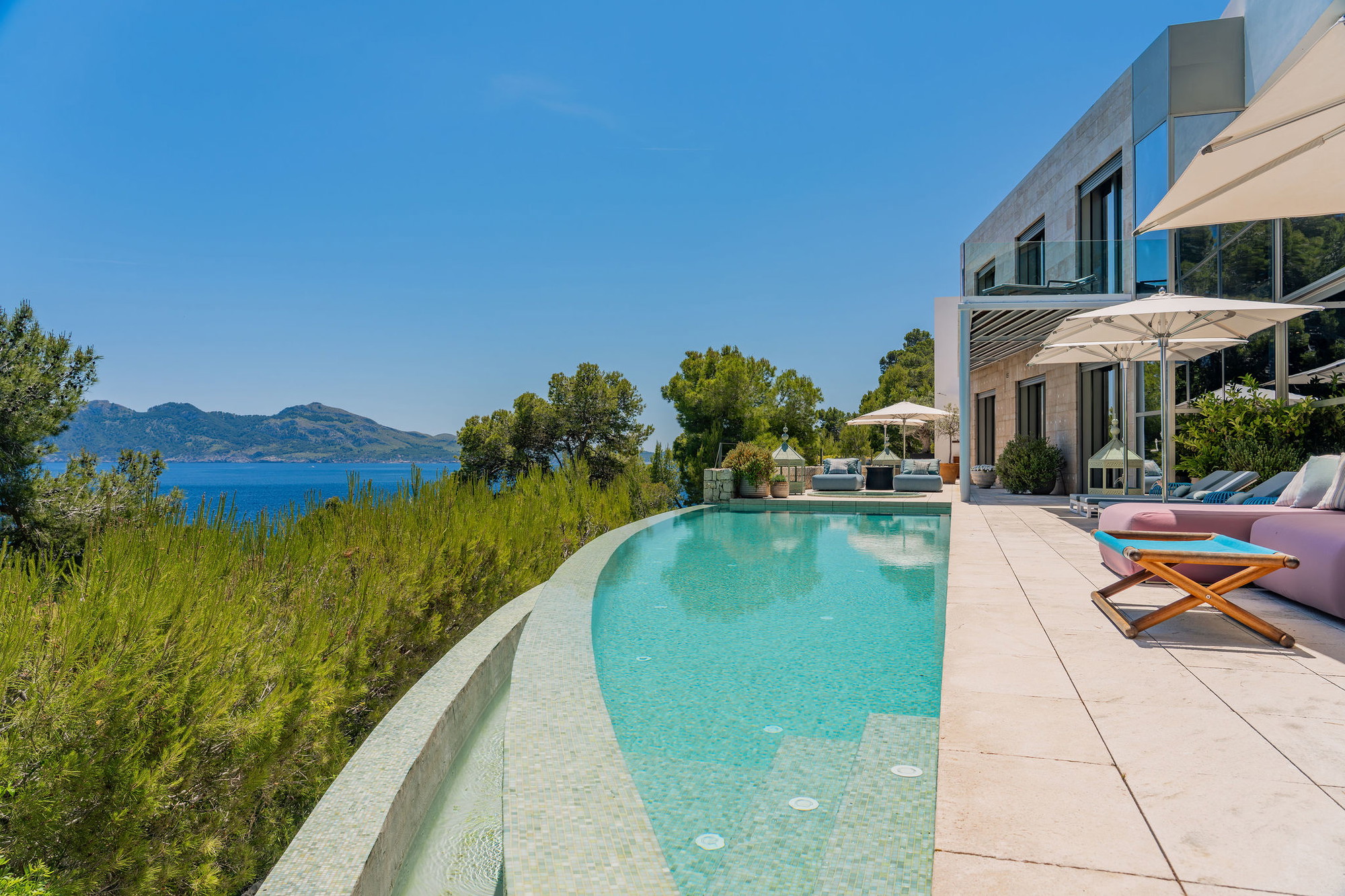 Exceptional contemporary luxury villa in the prestigious region of Formentor