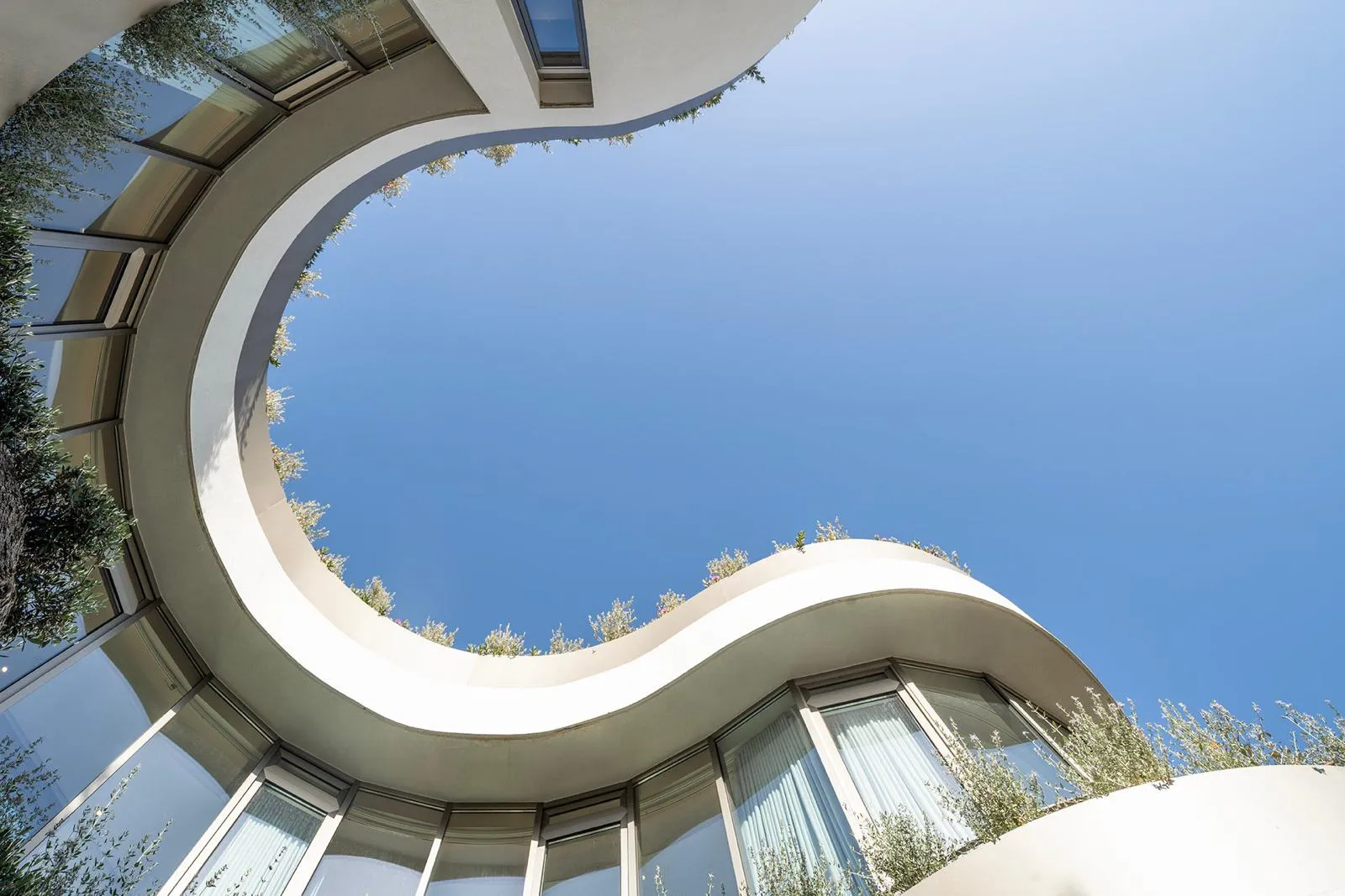 Elegante villa de nueva construcción a pie de playa-8