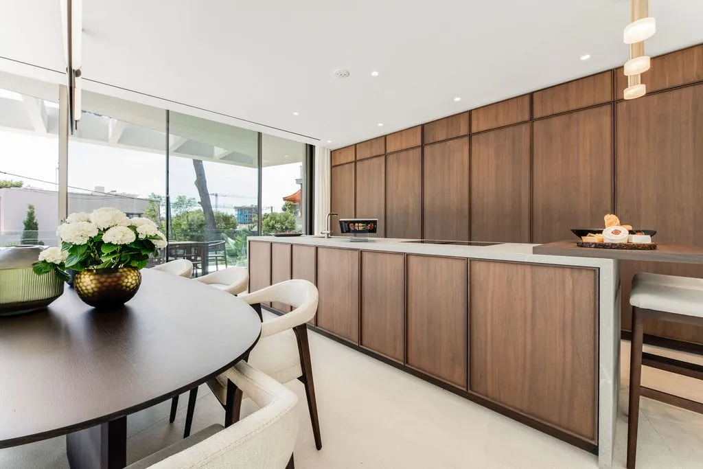 Elegante villa de nueva construcción a pie de playa-5