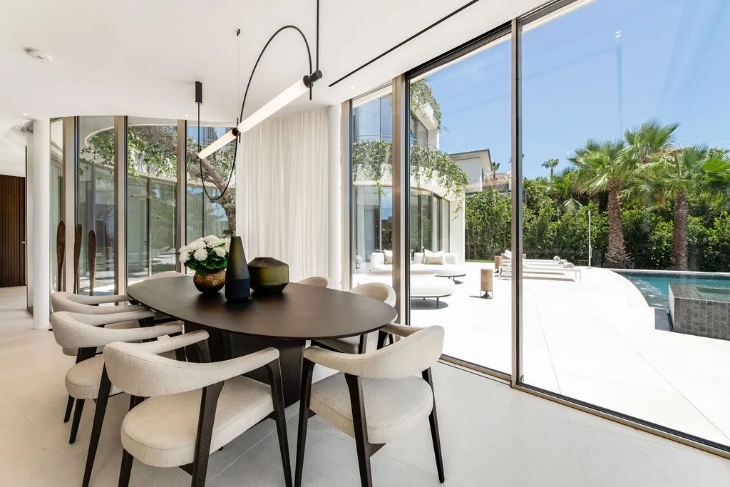 Elegant new villa walking to beach-6