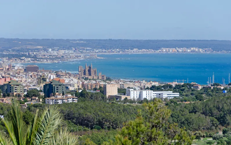 Terrain vue mer orienté sud-ouest à Son Vida