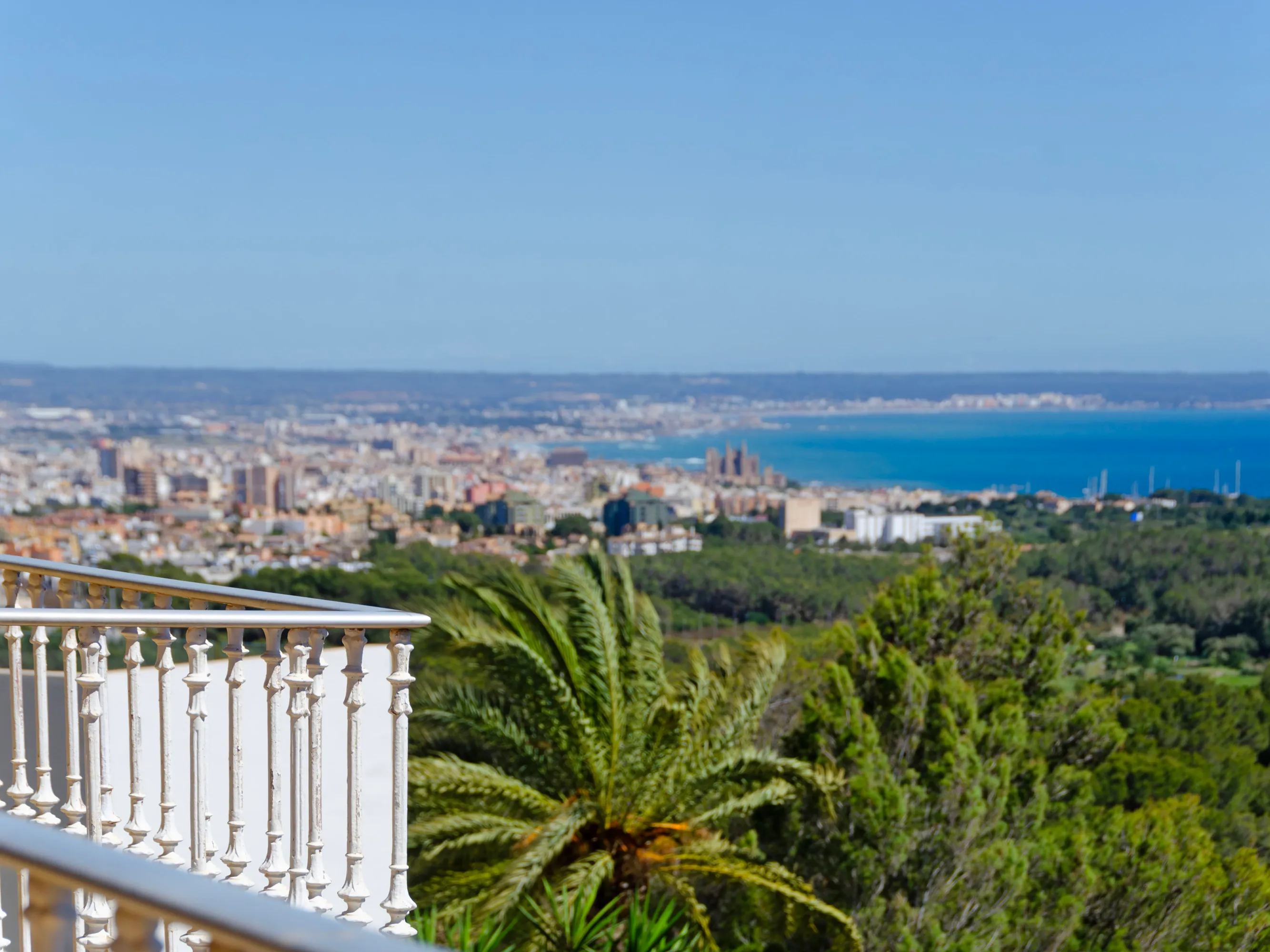 Grund med havudsigt og sydvestlig orientering i Son Vida-2