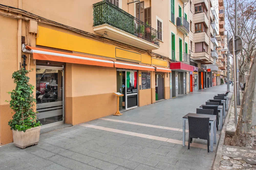 Vollständig ausgestattetes Restaurant/Pizzeria im Zentrum von Palma zu verkaufen-1